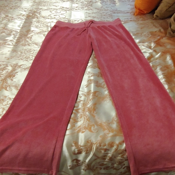 Women's Honey Bunch Velour Outfit - Picture 3 of 3